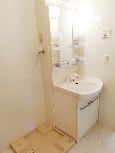 ��ʌ��������܎s�k��g�쒬�P���ڂ̃A�p�[�g�̐��ʏ�