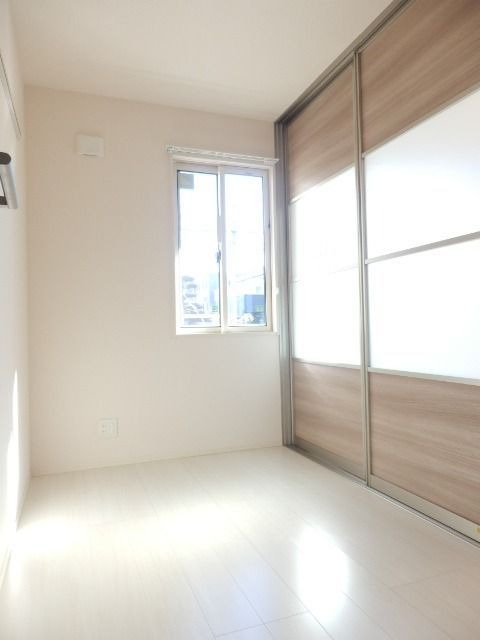 ��ʌ��������܎s�����擌��{�T���ڂ̃A�p�[�g�̂��̑������E�X�y�[�X