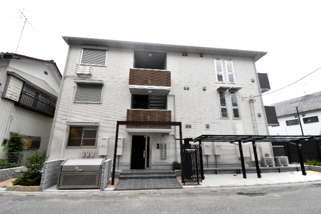 ��ʌ��������܎s��{��听���P���ڂ̃A�p�[�g�̌����O��