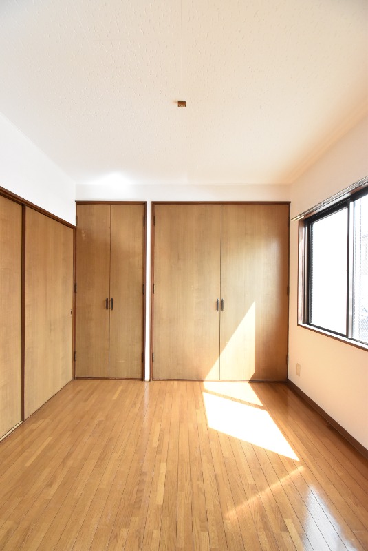 ��ʌ�����s�˒˂Q���ڂ̃}���V�����̂��̑������E�X�y�[�X