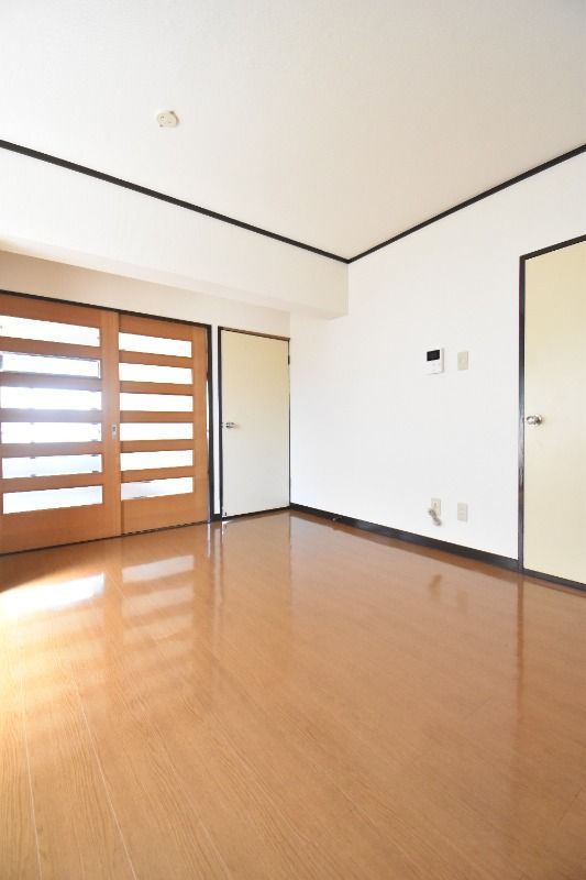 ��ʌ��������܎s�������J�W���ڂ̃}���V�����̋��ԁE���r���O