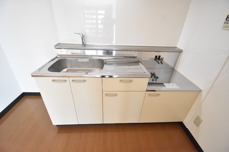 ��ʌ��������܎s�������J�W���ڂ̃}���V�����̃L�b�`��