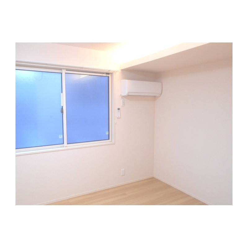 ��ʌ��z�J�s���C�N�^�E���X���ڂ̃A�p�[�g�̂��̑������E�X�y�[�X