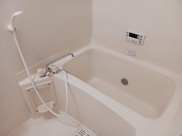 ��ʌ��t�����s��x�̃A�p�[�g�̃o�X