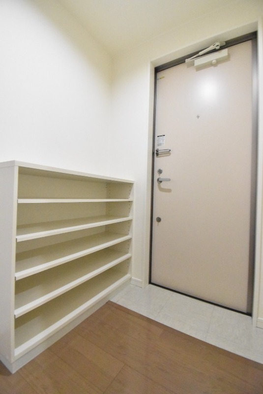 ��ʌ�����s���ԂP���ڂ̃A�p�[�g�̌���