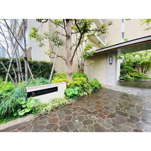 ��ʌ��������܎s��{��g�~���Q���ڂ̃}���V�����̃G���g�����X