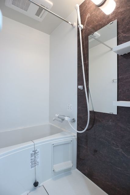 ��ʌ��������܎s��{����ؒ��S���ڂ̃A�p�[�g�̃o�X