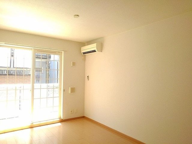 ��ʌ��z�J�s�����P���ڂ̃A�p�[�g�̋��ԁE���r���O