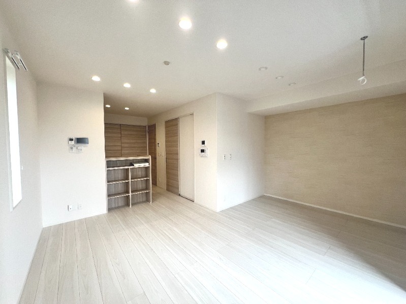 ��ʌ��������܎s����厚�w��̃A�p�[�g�̋��ԁE���r���O