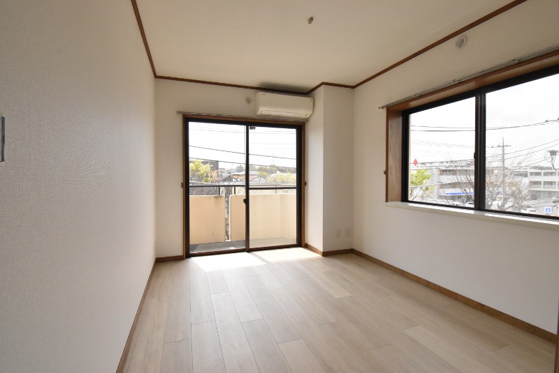 ��ʌ�����s������S���ڂ̃}���V�����̂��̑������E�X�y�[�X