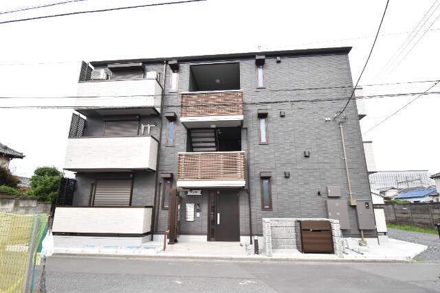 ��ʌ��������܎s��{��听���R���ڂ̃A�p�[�g�̌����O��