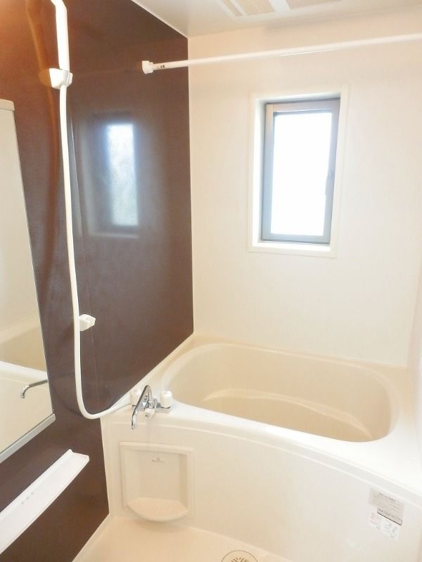 ��ʌ��z�J�s���C�N�^�E���V���ڂ̃A�p�[�g�̃o�X