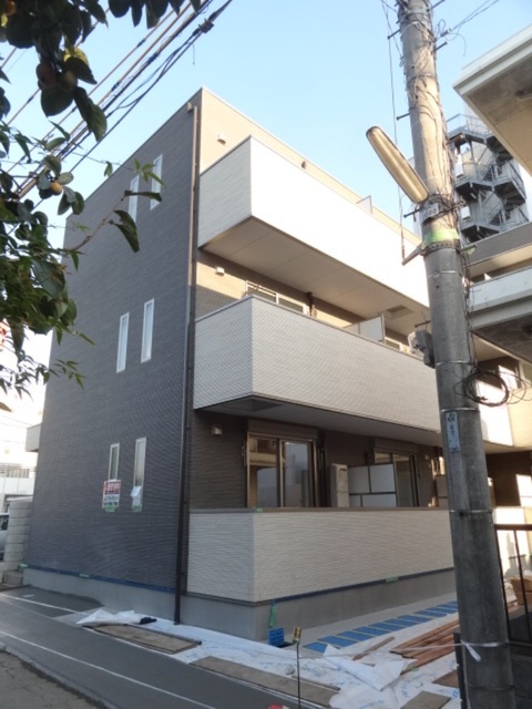 ��ʌ��������܎s��{����ؒ��Q���ڂ̃}���V�����̌����O��