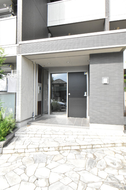 ��ʌ��������܎s������㗎���T���ڂ̃A�p�[�g�̃G���g�����X