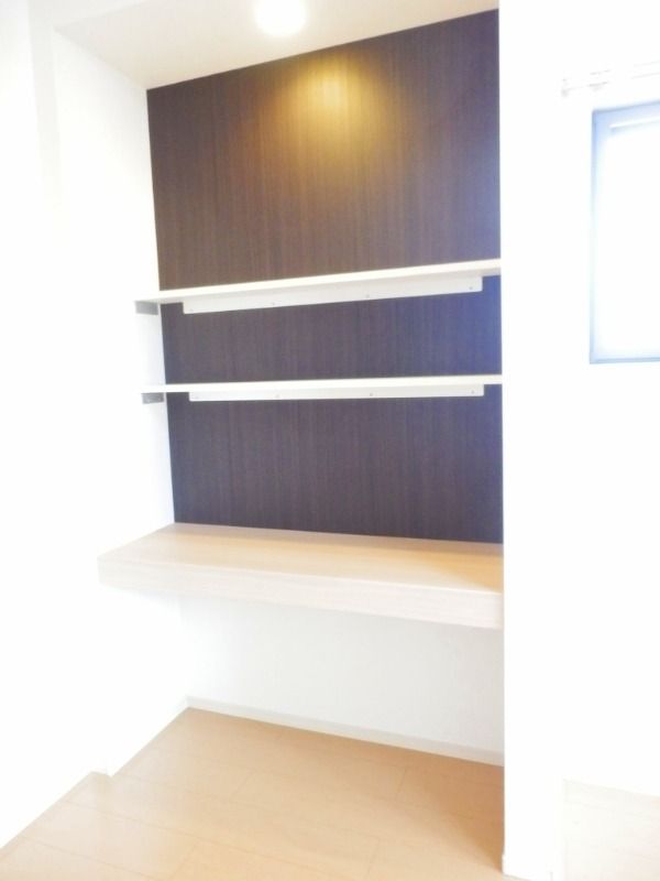 ��ʌ��z�J�s���C�N�^�E���V���ڂ̃A�p�[�g�̂��̑�