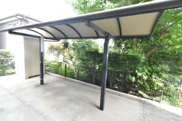 ��ʌ�����s�˒˂R���ڂ̃A�p�[�g�̂��̑�