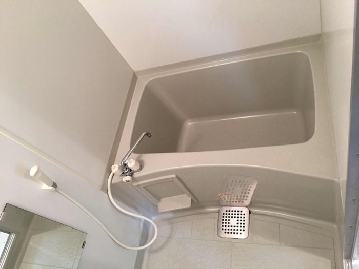 ��ʌ��������܎s��������Q���ڂ̃A�p�[�g�̃o�X