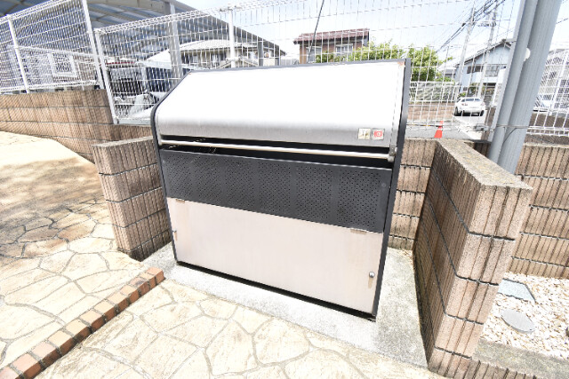 ��ʌ��������܎s��{��O���S���ڂ̃A�p�[�g�̂��̑�