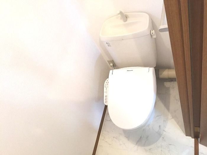 ��ʌ��������܎s��������Q���ڂ̃A�p�[�g�̃g�C��