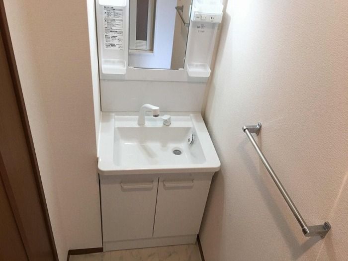 ��ʌ��������܎s��������Q���ڂ̃A�p�[�g�̐��ʏ�