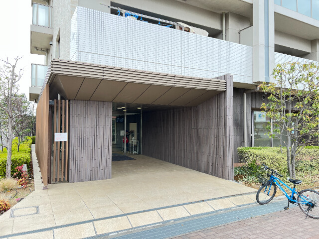 ��ʌ��z�J�s���C�N�^�E���W���ڂ̃}���V�����̃G���g�����X