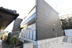 ��ʌ��������܎s�������˂P����10-11�̃A�p�[�g�̌����O��