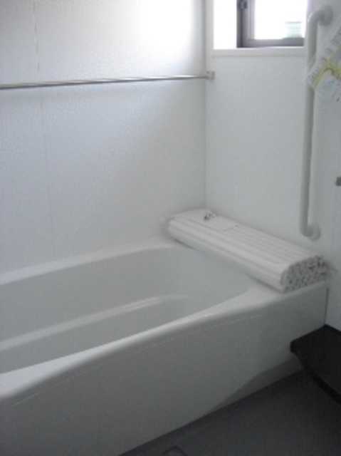 ��ʌ��������܎s��������u�Q���ڂ̃A�p�[�g�̃o�X