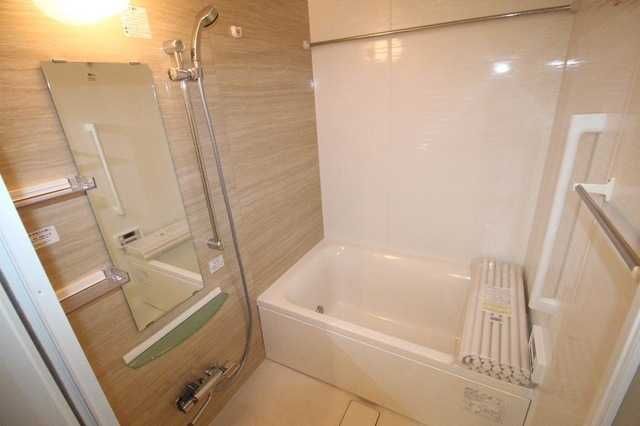 ��ʌ��z�J�s�{�{���P���ڂ̃A�p�[�g�̃o�X