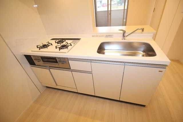 ��ʌ��z�J�s�{�{���P���ڂ̃A�p�[�g�̃L�b�`��