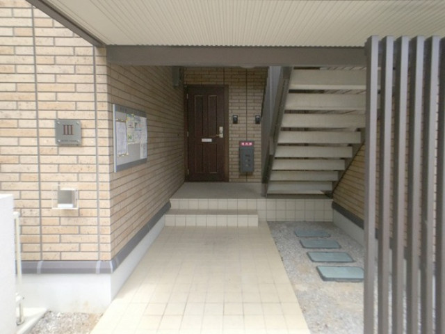 ��ʌ��������܎s��������u�Q���ڂ̃A�p�[�g�̃G���g�����X