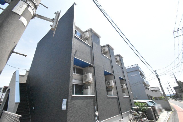 ��ʌ��z�J�s�{�{���P���ڂ̃A�p�[�g�̃G���g�����X