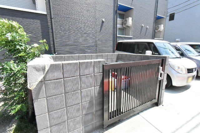 ��ʌ��z�J�s�{�{���P���ڂ̃A�p�[�g�̂��̑�