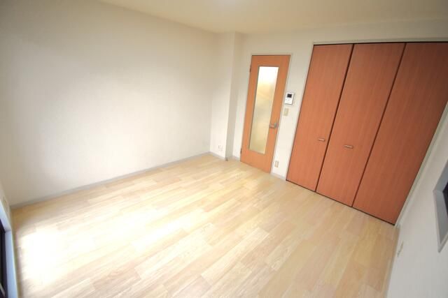 ��ʌ�����s������Q���ڂ̃A�p�[�g�̂��̑�