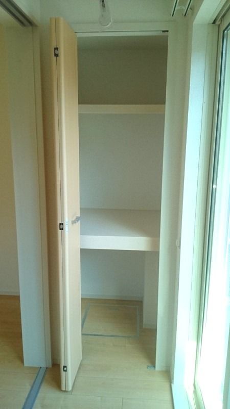 ��ʌ��z�J�s���R���ڂ̃A�p�[�g�̎��[