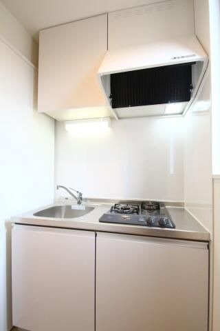 ��ʌ��������܎s����厚�w��̃A�p�[�g�̃L�b�`��