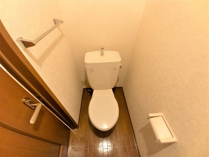 ��ʌ��t�����s�~�c�{���Q���ڂ̃A�p�[�g�̃g�C��