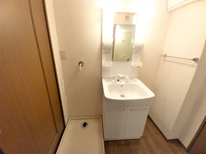 ��ʌ��t�����s�~�c�{���Q���ڂ̃A�p�[�g�̐��ʏ�