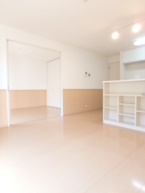 ��ʌ��������܎s������{�����S���ڂ̃A�p�[�g�̋��ԁE���r���O