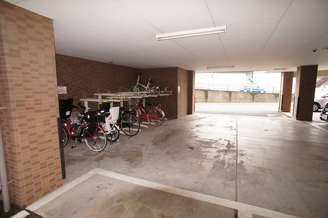 ��ʌ�����s�݉ƒ��̃}���V�����̂��̑�