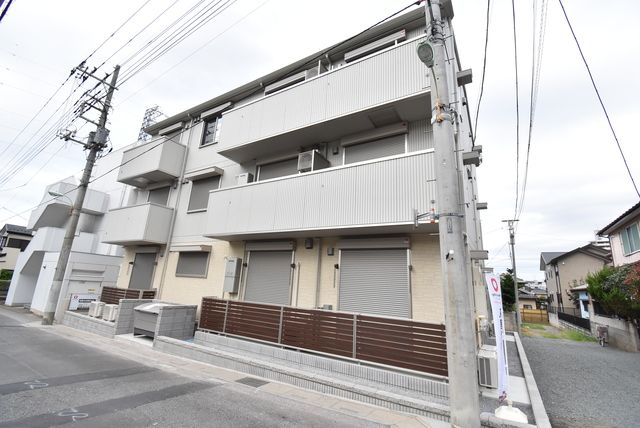 ��ʌ��������܎s������{�����V����7-7-1�̃A�p�[�g�̌����O��