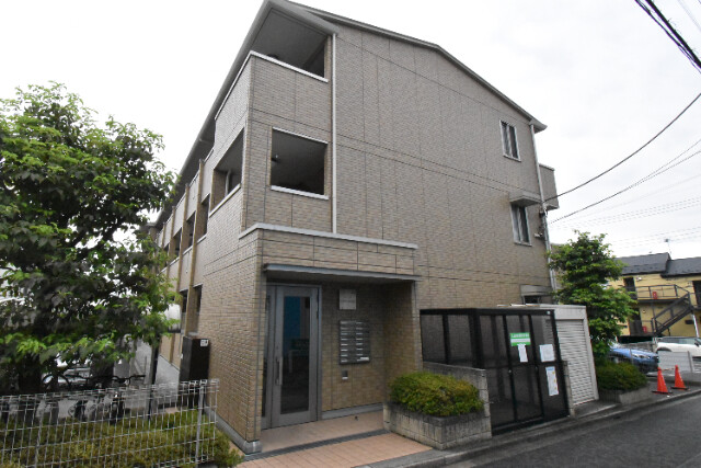 ��ʌ��������܎s�Y�a���؍�U���ڂ̃A�p�[�g�̌����O��