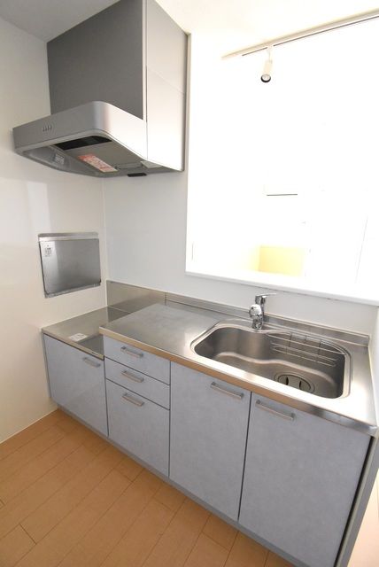 ��ʌ��������܎s�Y�a���؍�U���ڂ̃A�p�[�g�̃L�b�`��