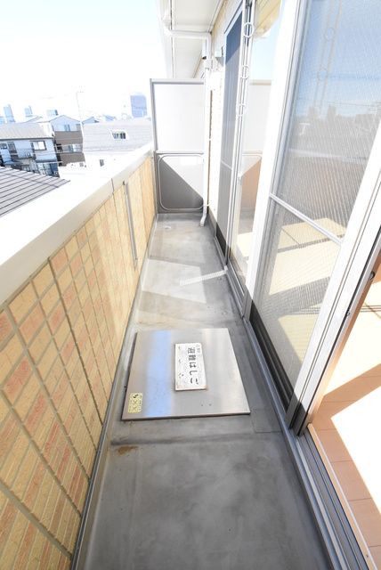 ��ʌ��������܎s�Y�a���؍�U���ڂ̃A�p�[�g�̃o���R�j�[