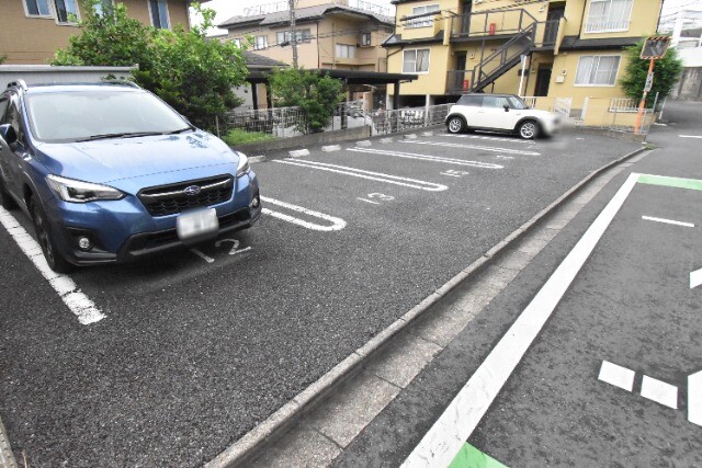 ��ʌ��������܎s�Y�a���؍�U���ڂ̃A�p�[�g�̒��ԏ�