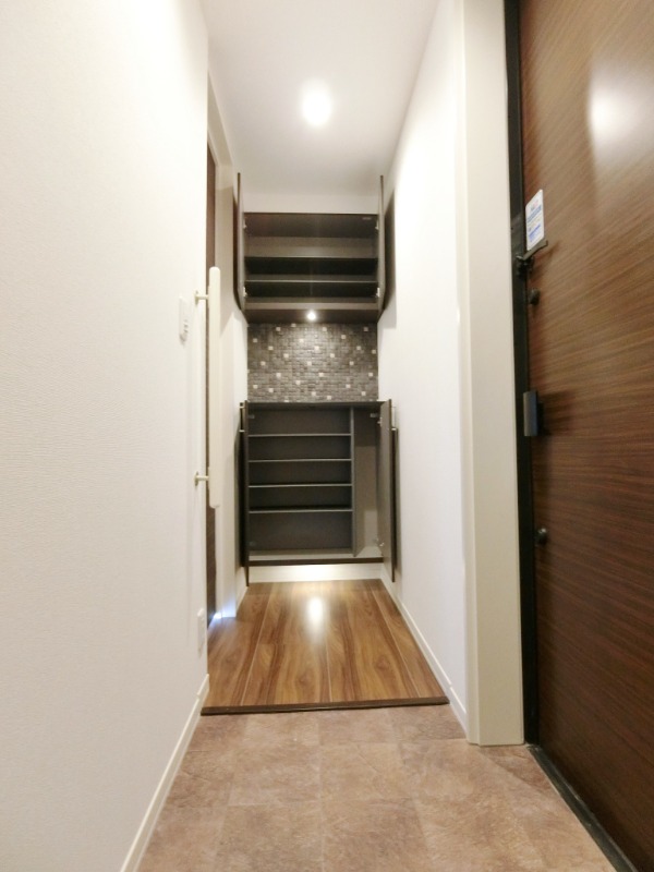 ��ʌ��������܎s�Y�a���؍�R���ڂ̃}���V�����̌���