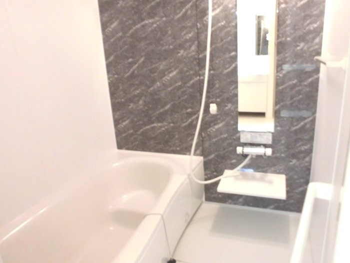 ��ʌ��������܎s�����扺�����V���ڂ̃A�p�[�g�̃o�X