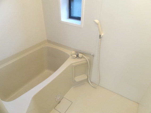 ��ʌ��������܎s��{��O���P���ڂ̃A�p�[�g�̃o�X