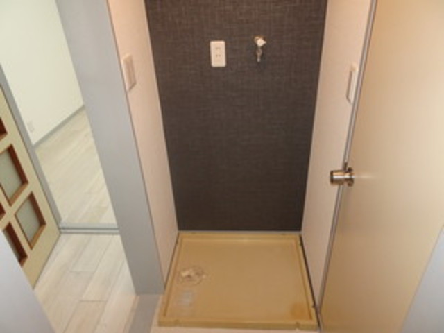 ��ʌ��������܎s�k��ޗǒ��̃A�p�[�g�̌���