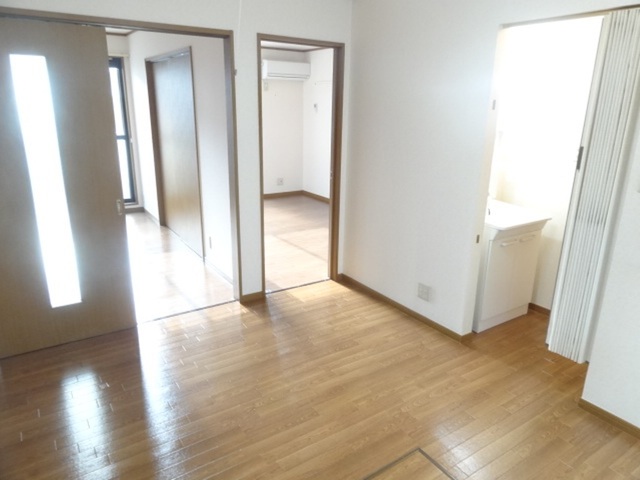 ��ʌ��������܎s��{��O���P���ڂ̃A�p�[�g�̂��̑������E�X�y�[�X