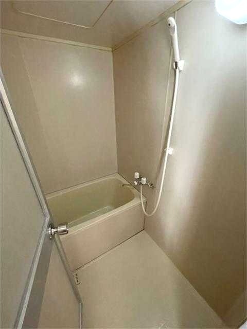 ��ʌ��������܎s��΋搼���S���ڂ̃A�p�[�g�̃o�X